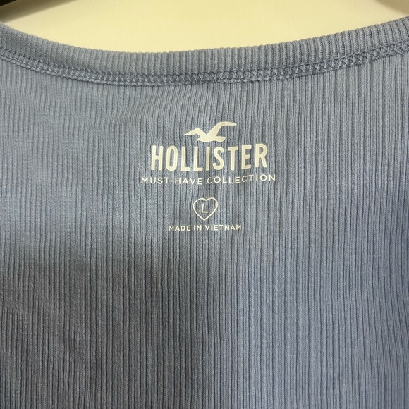 Hollister Ribbed top. - Picture 4 of 9